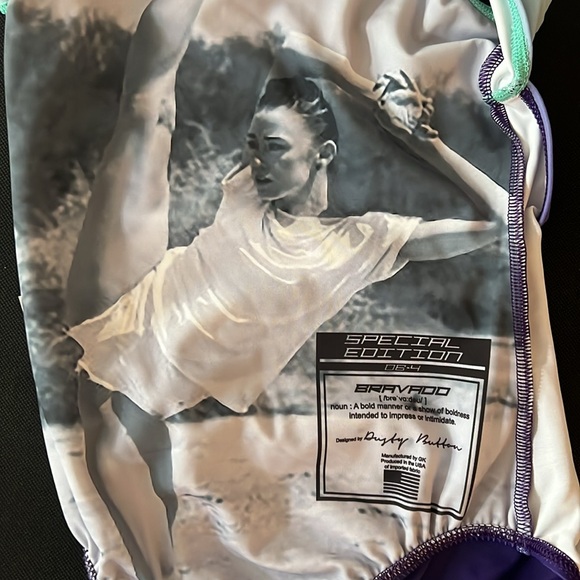 GK special edition Dusty Button one piece leotard size AXS - Picture 4 of 5